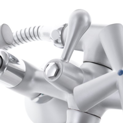 Смеситель для ванны Haiba SENTOSA 009 матовый (HB0359) Смеситель для ванны Haiba SENTOSA 009 матовый (HB0359)